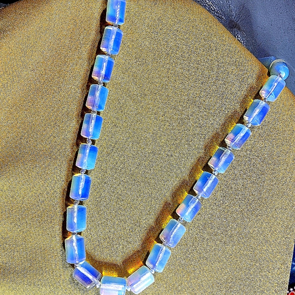 OPAL ( CYLINDER) EACH STONE HAND TIED. 18" WITH 2" STERLING EXTENDER. (N-283319)